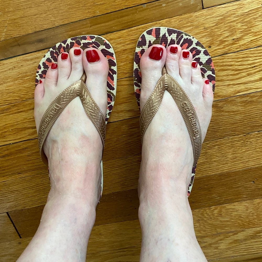 Havaianas Leopard Print Beach Flip Flops